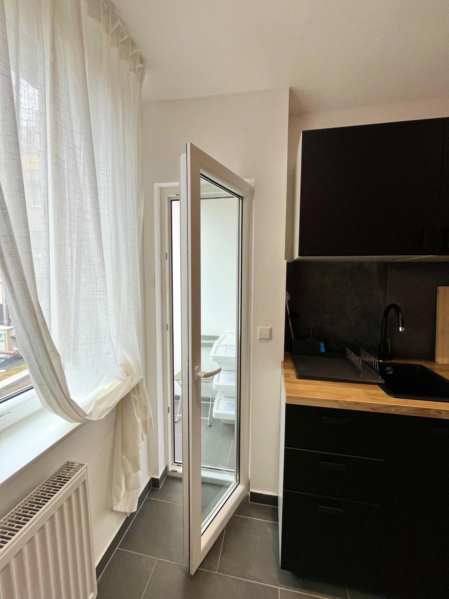 Goldstadt Apartments Пфорцхайм Екстериор снимка