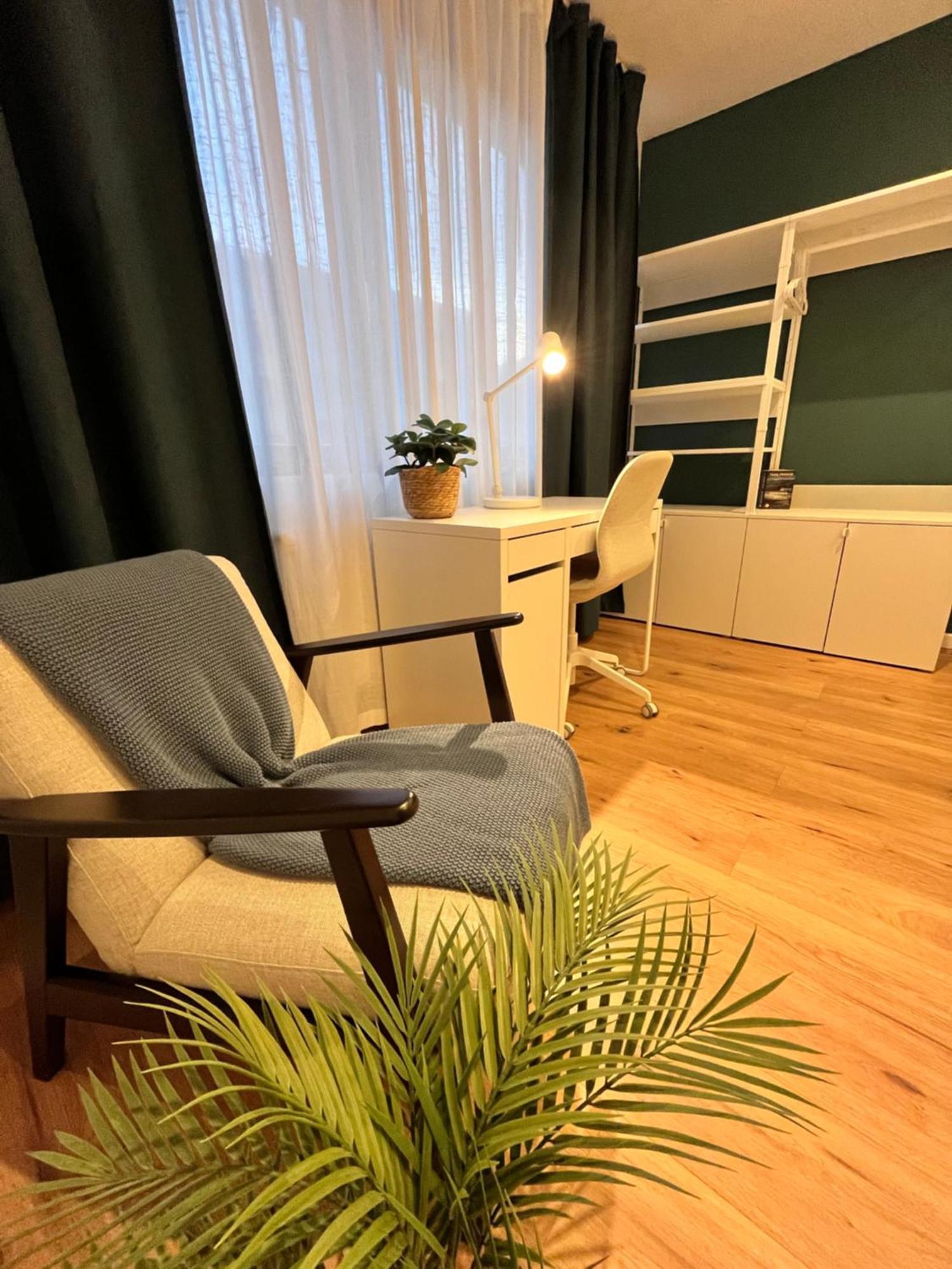 Goldstadt Apartments Пфорцхайм Екстериор снимка